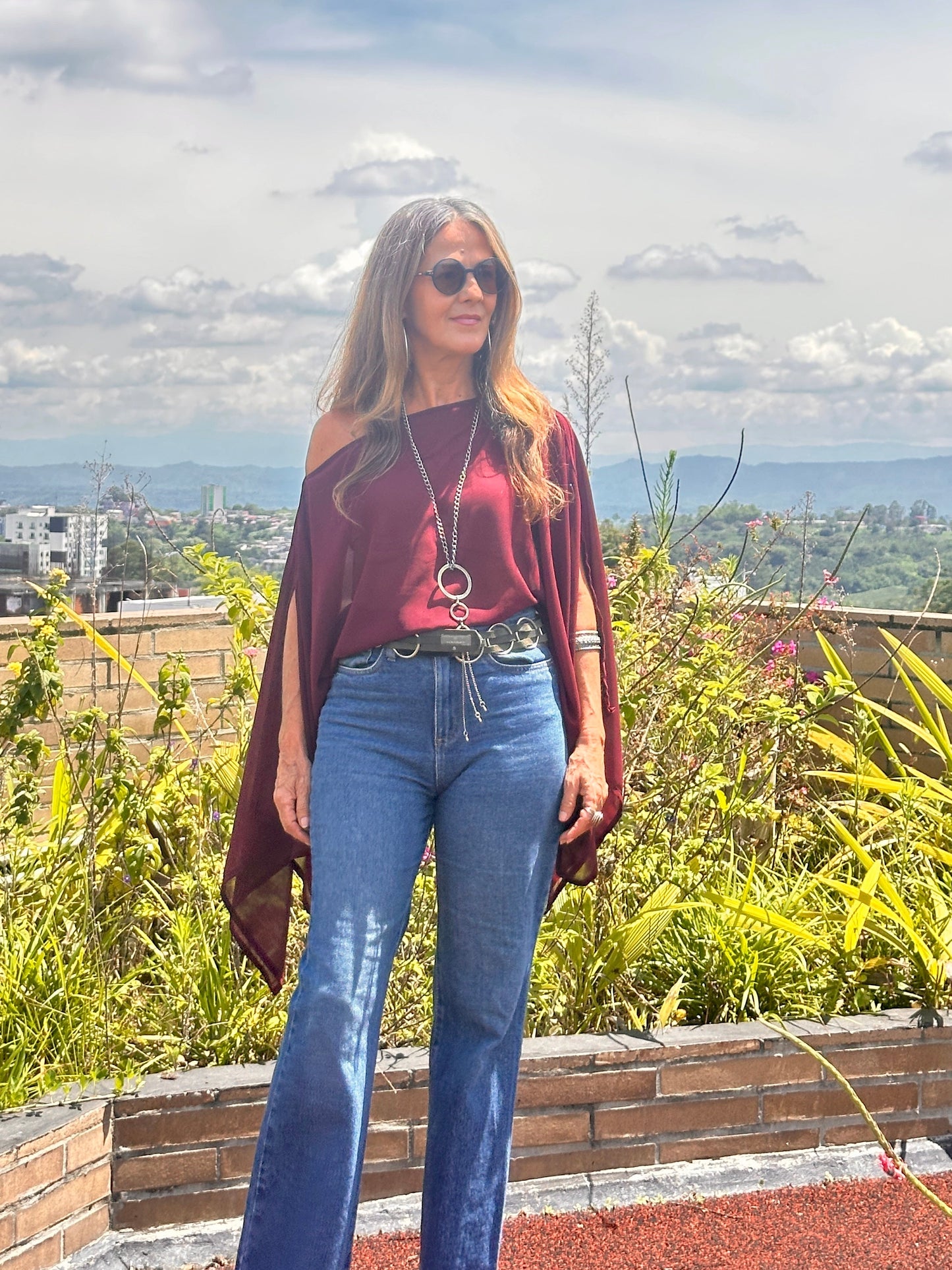 Poncho indonesia vino