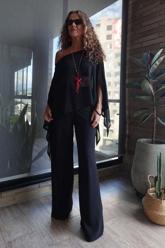Conjunto indonesia negro
