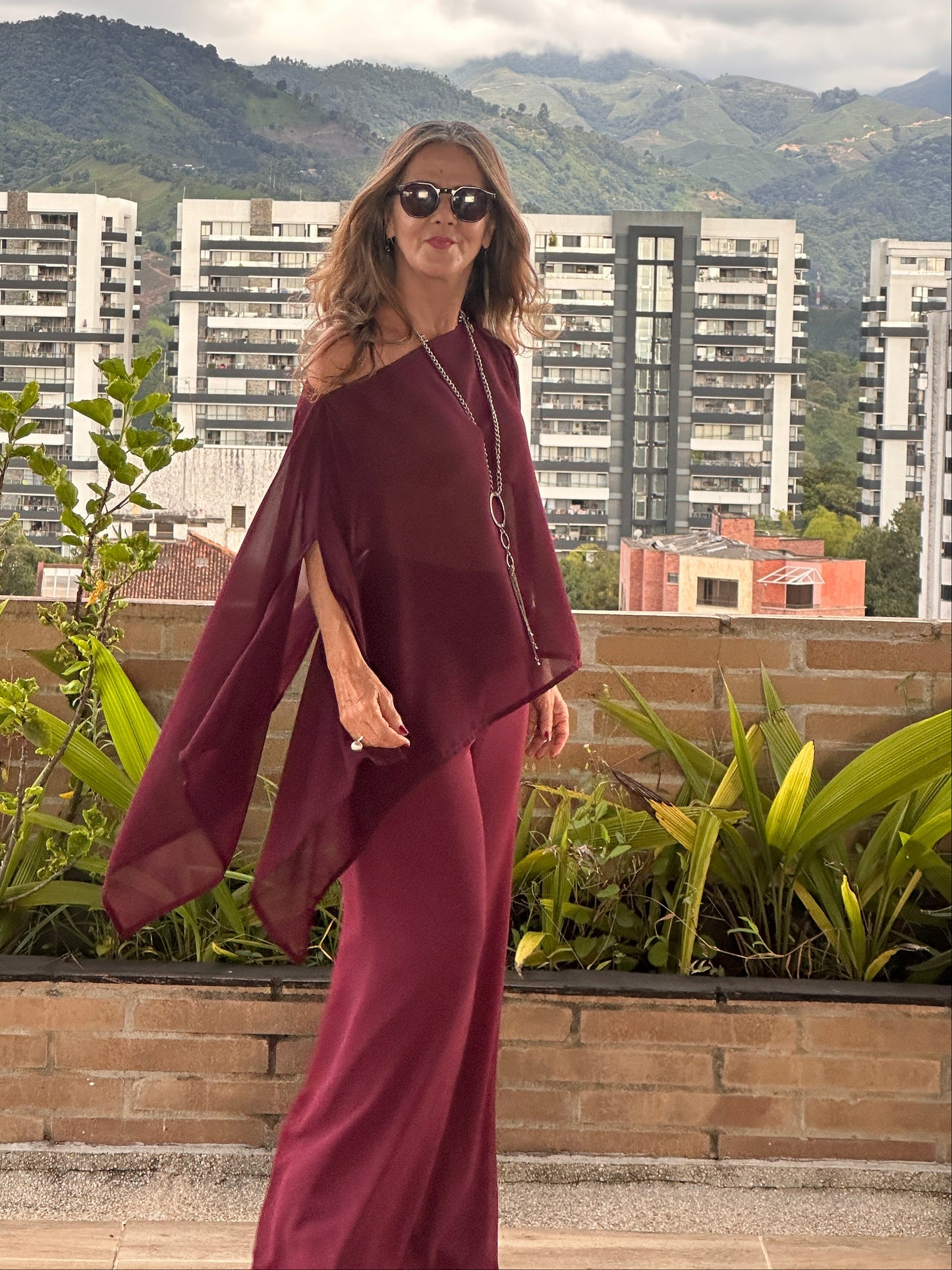 Conjunto indonesia Vino