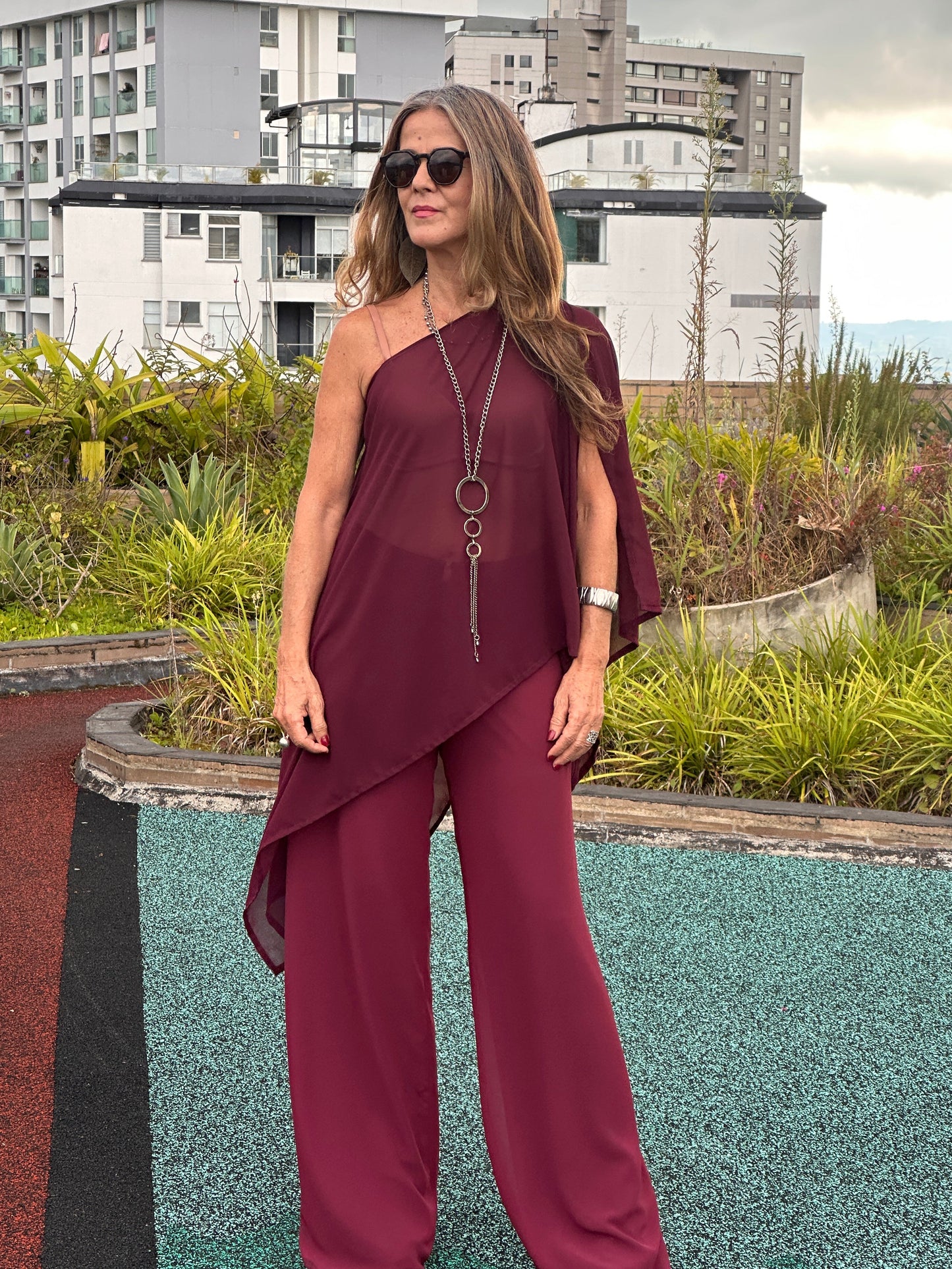 Conjunto indonesia Vino