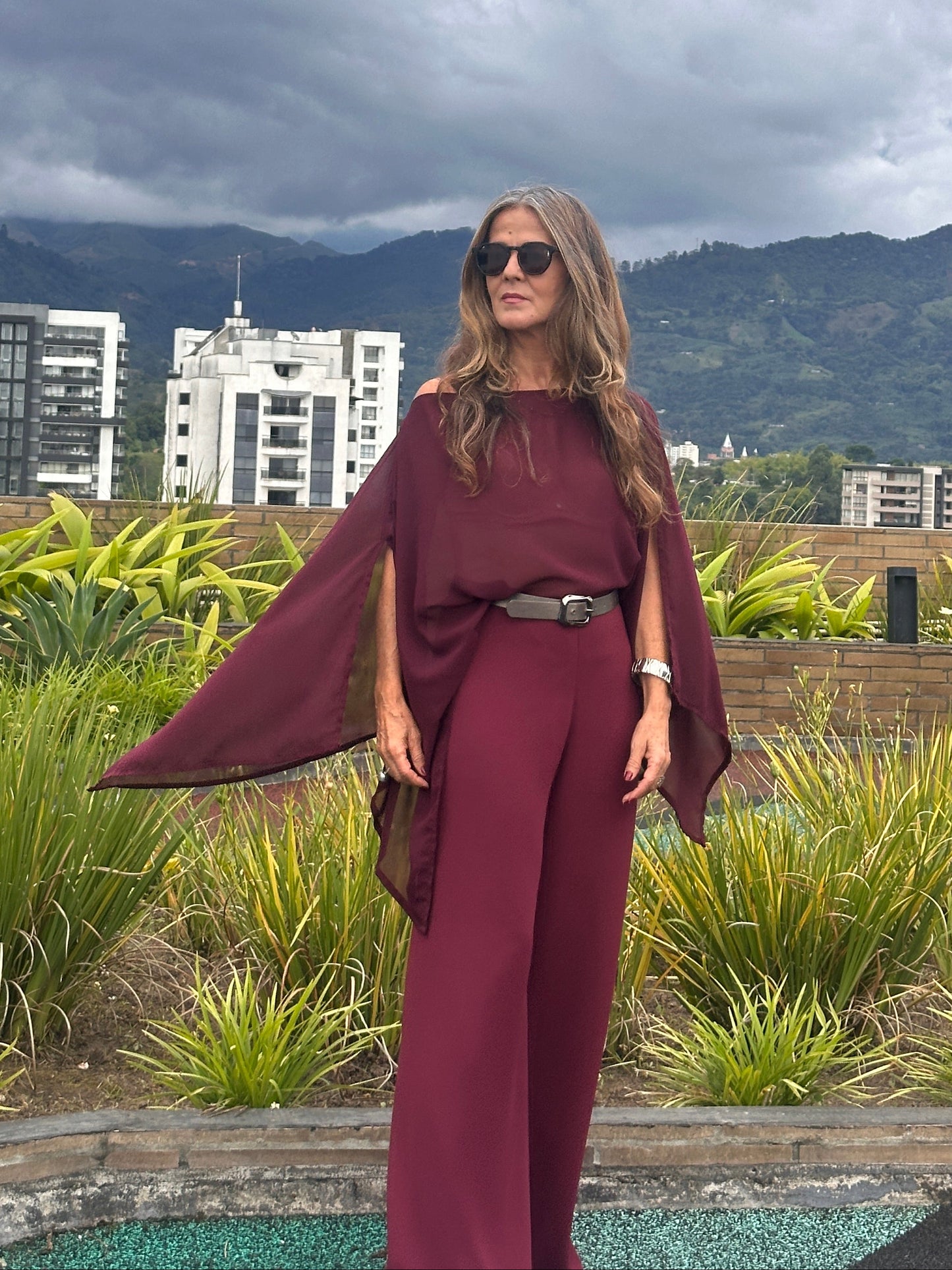 Conjunto indonesia Vino